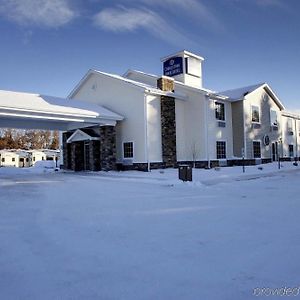 Cobblestone Inn & Suites - Rugby